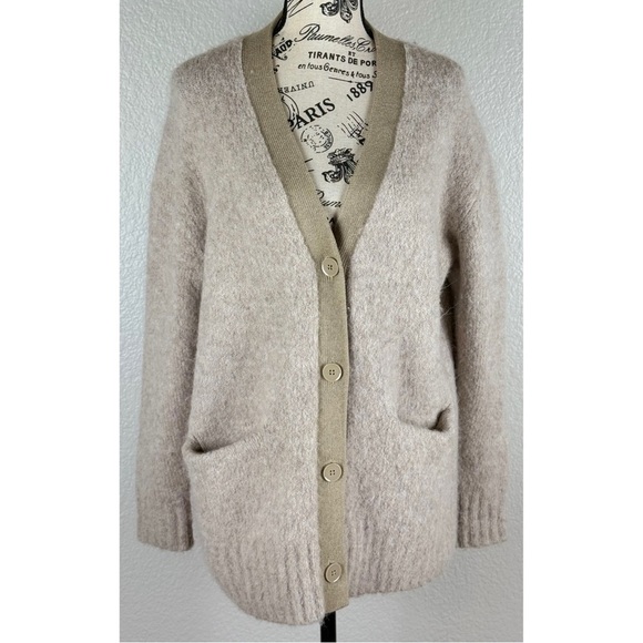 Everlane Superfuzz Alpaca Cardigan - Light Oat, size XXS - Picture 12 of 12